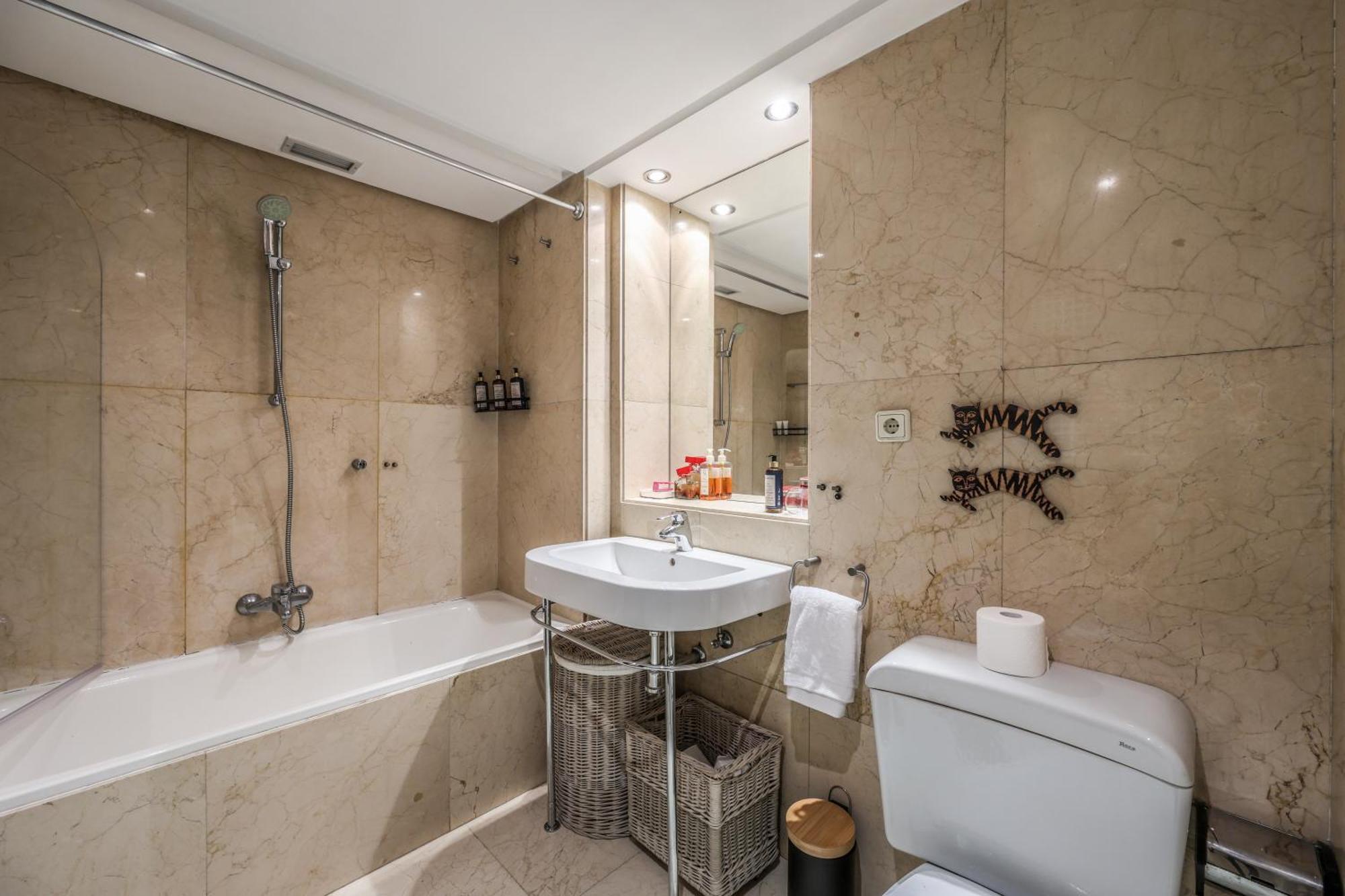 Salamanca Suites By Arco Madrid Luaran gambar